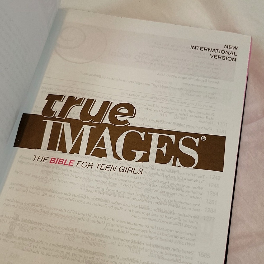 Zondervan NIV True Images Bible Teen Girls Brown Pink Flower Italian Duo-Tone - Picture 10 of 12